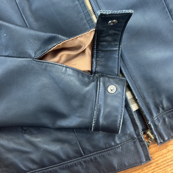 Burberry Jacket - Picture 6 of 11